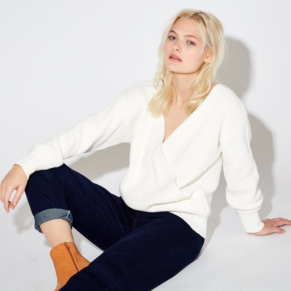 Beautiful white surplice wrap sweater NWT Size XS - Picture 5 of 8